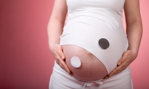 dreamstime_5610847-pregnant-yin-yang