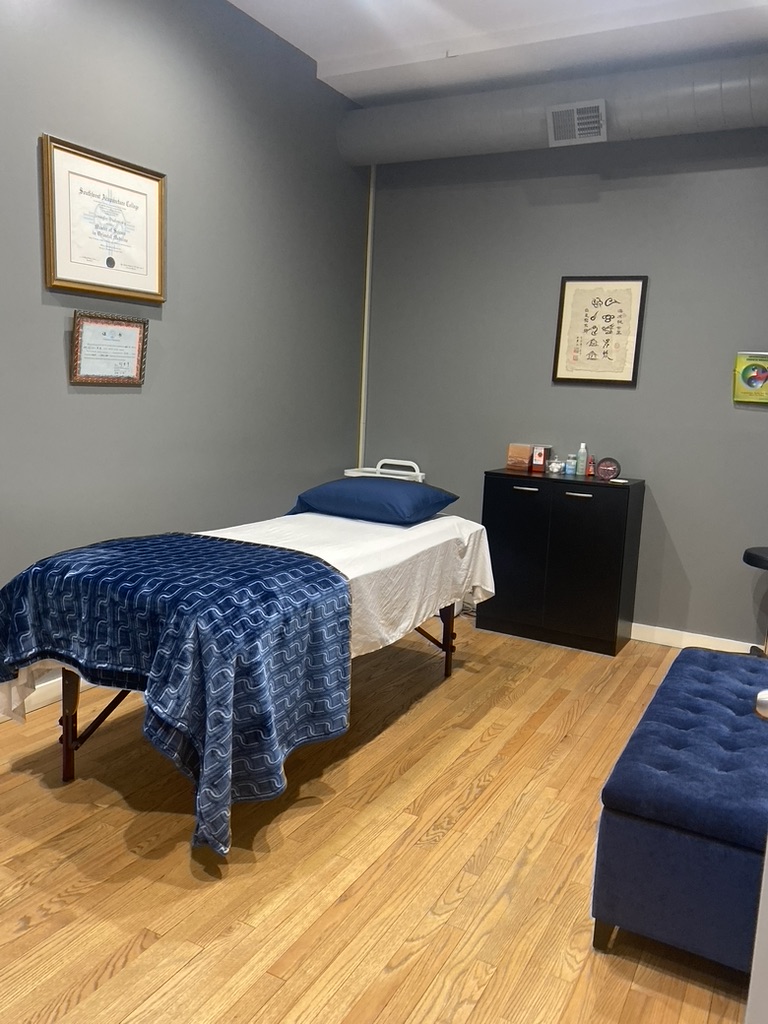 Acupuncture office in River West, Chicago